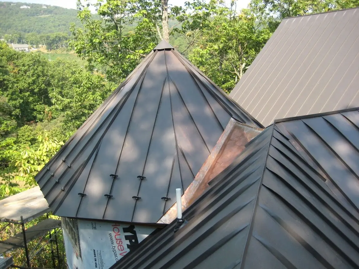 Professional Gutter Cleaning by Craftsman Roofing in Eastland